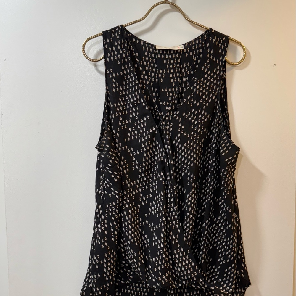 Lush Black and White Patterned Blouse